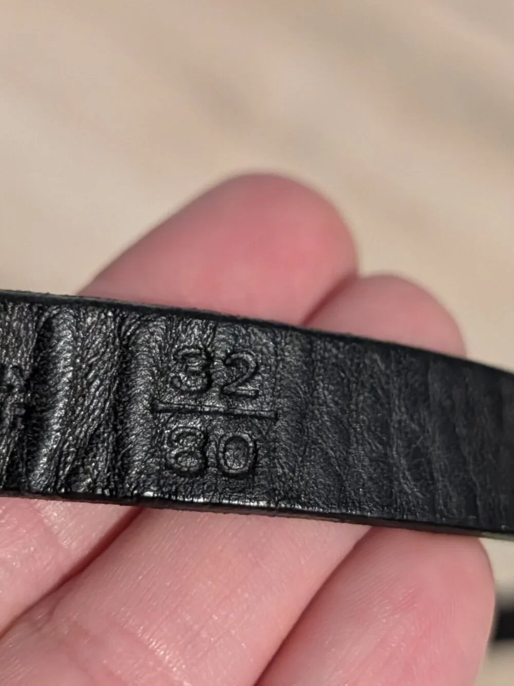 Burberry Black leather Turn Lock Buckle Belt